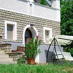 Kisleshegy Vendeghaz Villa *