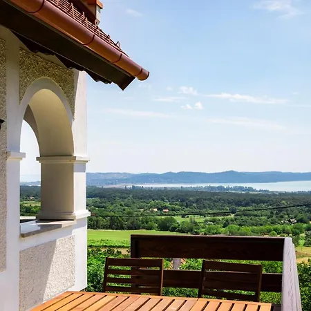 Fishing & Golf Kisleshegy Vendeghaz * Balatonudvari