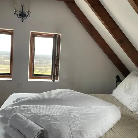 Kisleshegy Vendeghaz Villa *