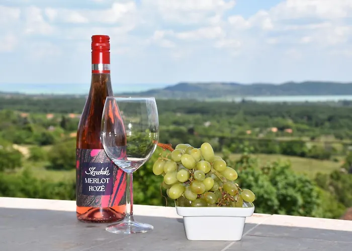 Kisleshegy Vendeghaz Вилла